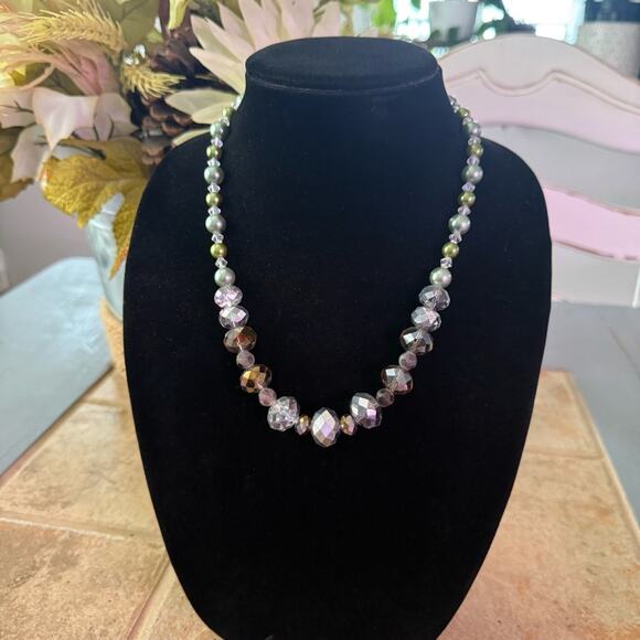 Beautiful Beaded Necklace - Picture 1 of 7